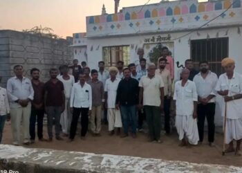 गोगाजी मंदिर में चोरी, पुलिस जांच तेज, सीसीटीवी फुटेज से चोरों की तलाश जारी; ग्रामीणों में रोष