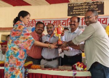 फालना में 70 वीं 17 एवं 19 वर्षीय छात्र-छात्रा शतरंज प्रतियोगिता आयोजिय,टीमो को किया पुरुषकर्त