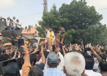 तखतगढ-रविंद्रसिंह भाटी की यात्रा मे जेब कतरो मामले मे एक महिला सहित चार को लिया हिरासत मे