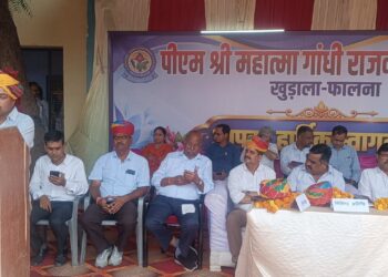 शतरंज केवल एक खेल नहीं, बल्कि अनुशासित जीवन जीने की कला- राणावत,खुडाला-फालना में 70वीं राज्य स्तरीय शतरंज प्रतियोगिता का शुभारंभ