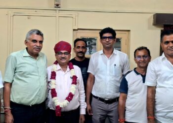पाली- सहायक लेखा अधिकारी ओमप्रकाश जाजू का सेवानिवृत्ति पूर्व अभिनंदन