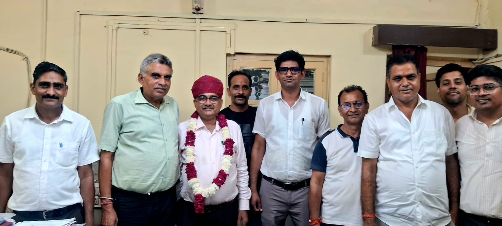 पाली- सहायक लेखा अधिकारी ओमप्रकाश जाजू का सेवानिवृत्ति पूर्व अभिनंदन