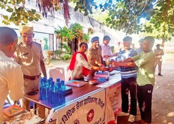 सिरोही-जेल में भजन-कीर्तन, वॉलीबॉल व कैरम बोर्ड पर बंदियों का दिखा हुनर