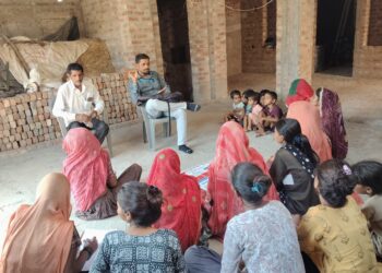 ग्राम पंचायत बलाना में स्वच्छता अभियान व साइबर ठगी जागरूकता कार्यक्रम आयोजित