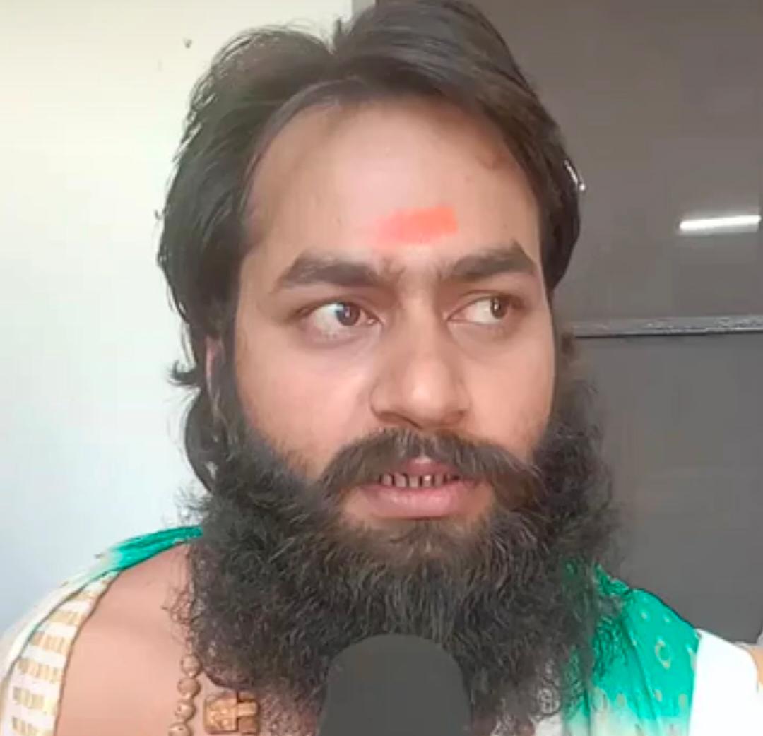 सिरोही में रामझरोखा मंदिर पुजारी ने मांगी सुरक्षाः खुद की जान को बताया खतरा, कलेक्टर-एसपी से लगाई गुहार; थाने में भी दी रिपोर्ट