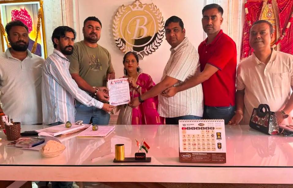 आबुरोड- मांस-मछली बिक्री पर प्रतिबंध की मांगः बजरंग दल ने नगर पालिका अध्यक्ष से की 9 दिन रोक की अपील