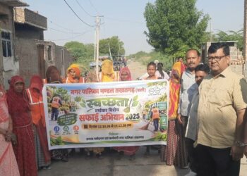 तखतगढ़ नगर पालिका ने सोमवार से 1 से 25 वार्डों में विशेष सफाई अभियान की शुरुआत की