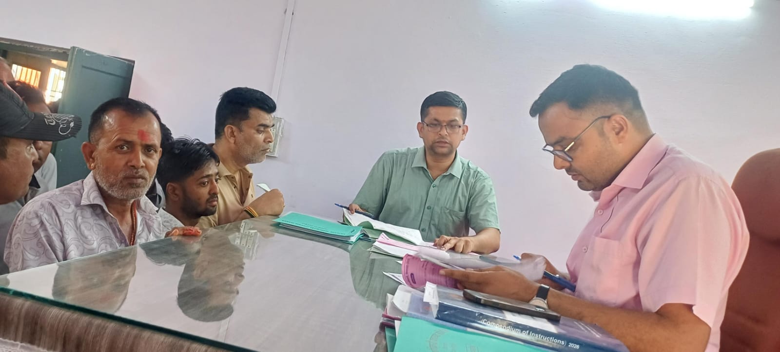 भावरी पंचायत समिति में नामांकन फॉर्म भरने के लिए उमड़ी प्रत्याशियों की भारी भीड़, चुनावी हलचल तेज भावरी