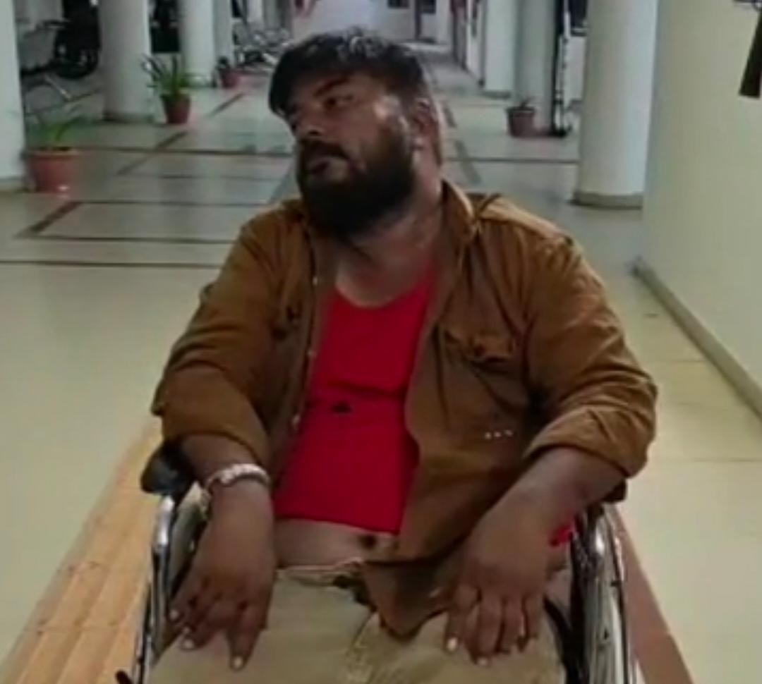 आबूरोड के जांबुडी में ढाबा संचालक पर हमलाः 6 गाड़ियों में सवार होकर आए बदमाश, पैरों पर किए वार; सीसीटीवी, डीवीआर और मोबाइल ले गए