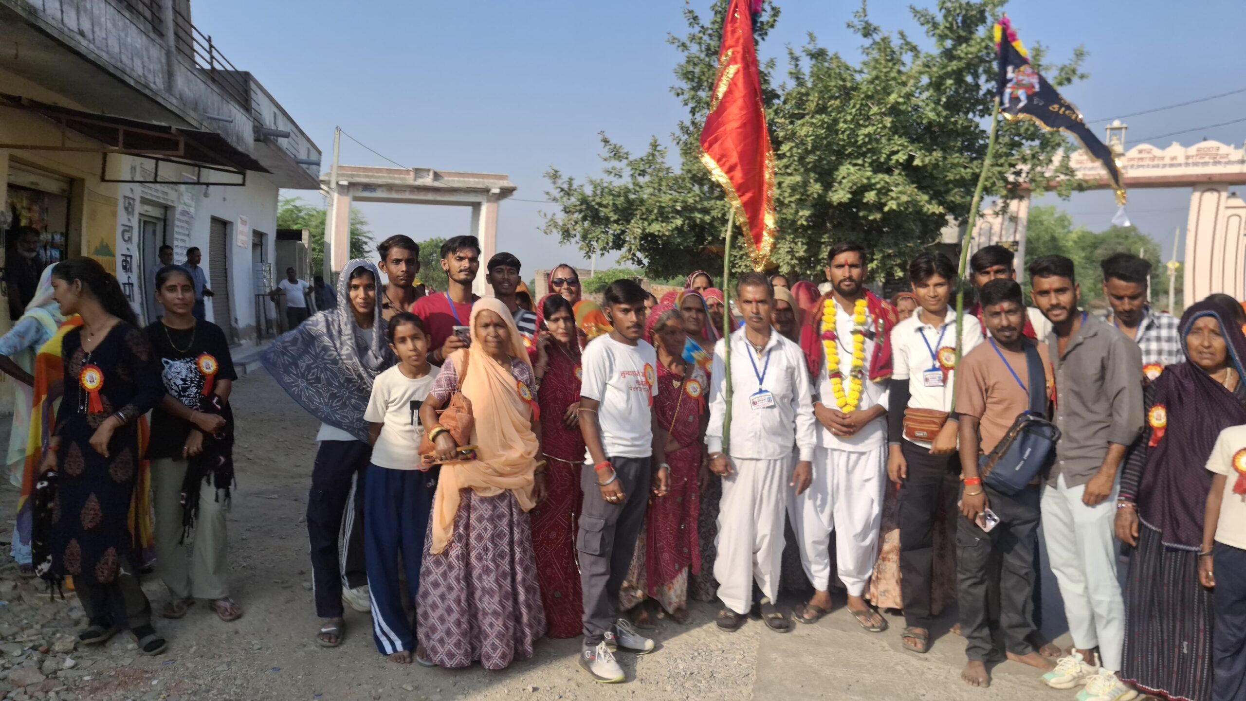 लुंदाडा से आशापुरा माताजी दर्शन को पैदल यात्रियों का जत्था हुआ रवाना