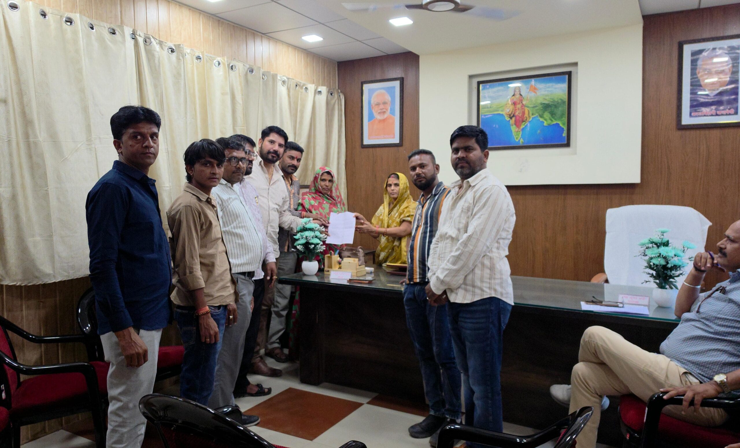 तखतगढ-नगरपालिका नवगठित बोर्ड के कांग्रेस एव निर्दलीय पार्षदो ने बोर्ड बैठक शीघ्र बुलाने की उठाई मांग