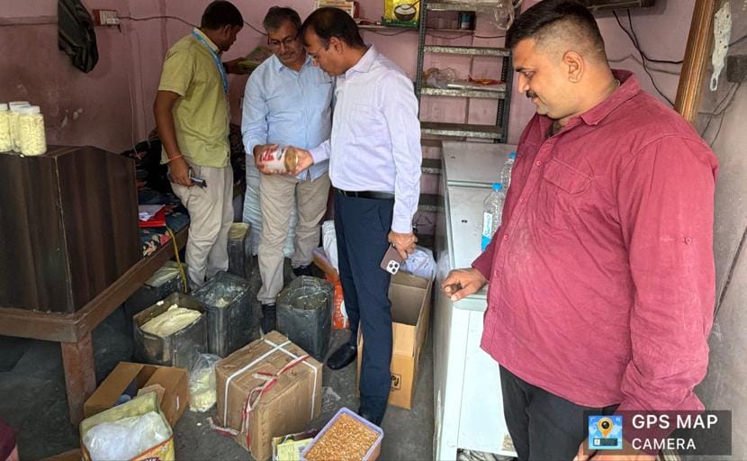 पाली-500 किलो से अधिक मावा जब्त,विभिन्न मिठाईयां भी मिली,क्षेत्र में हुई बढ़ी कार्यवाही