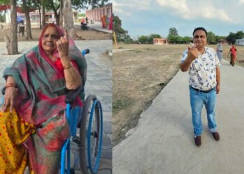 चामुंडेरी प्रसासक 100 वर्षीय माताजी के साथ किया मतदान, पूर्व सरपंच के अलावा 18 वर्षीय कसक अग्रवाल ने भी पहली बार डाला वोट